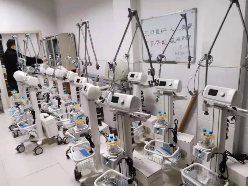 Respirator YH380 na wózku